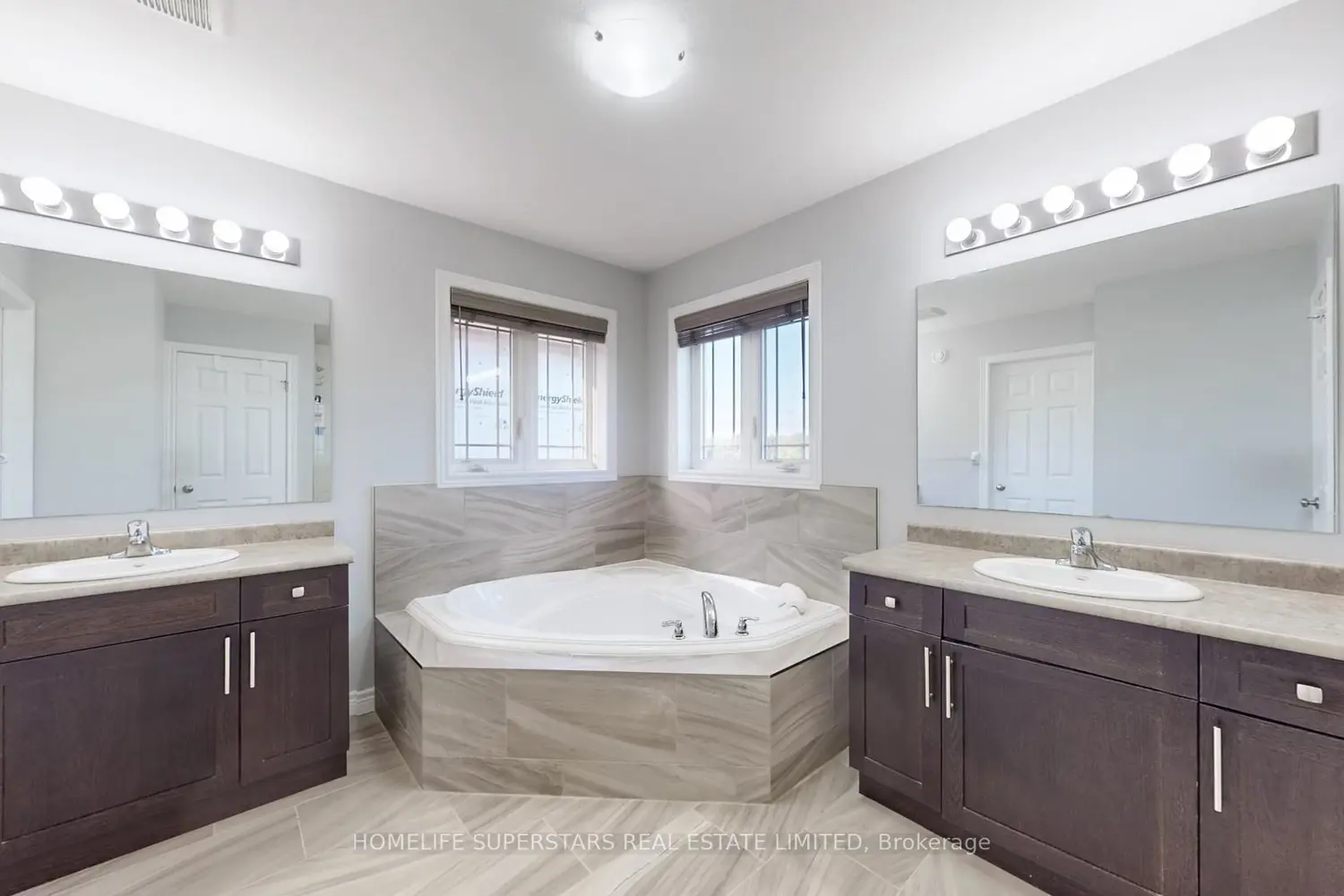 Additional image 9 of 341 Rivertrail Avenue