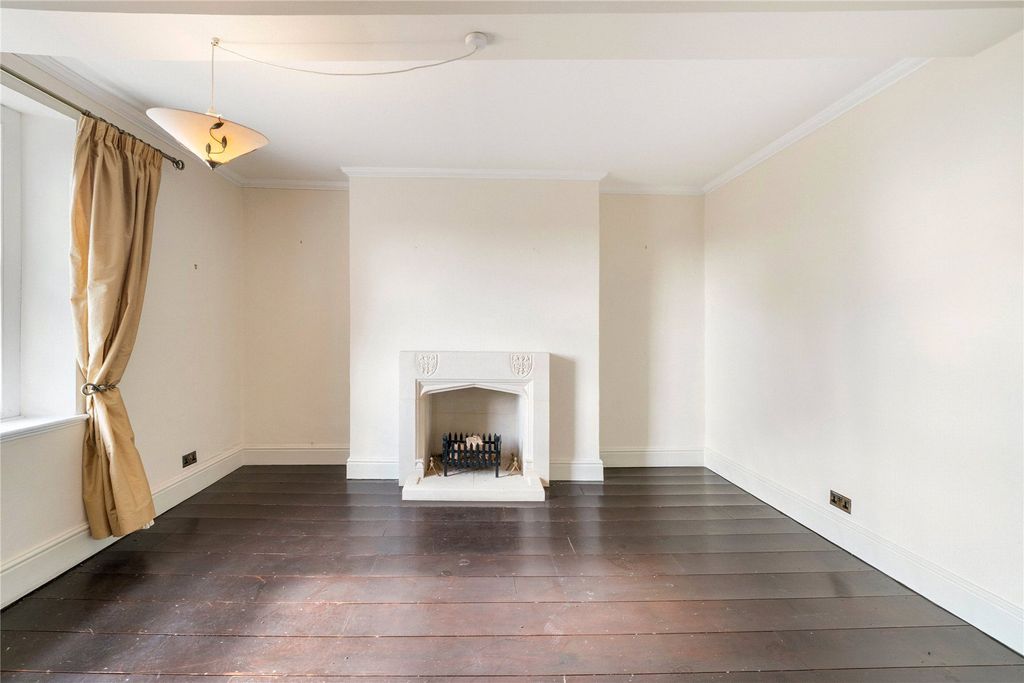 Additional image 8 of 5 bed detached house to rentThe Street, Brinkworth, Chippenham, Wiltshire SN15
