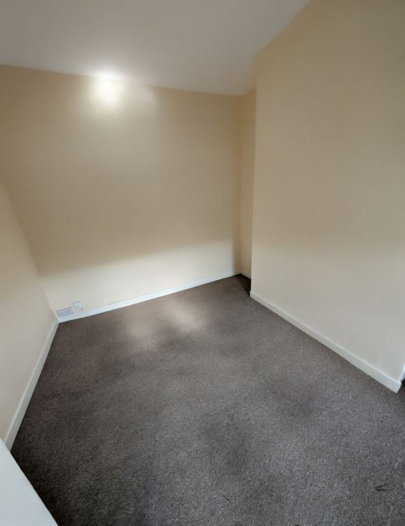 Additional image 10 of 3 bed terraced house to rentClive Road, Barry CF62