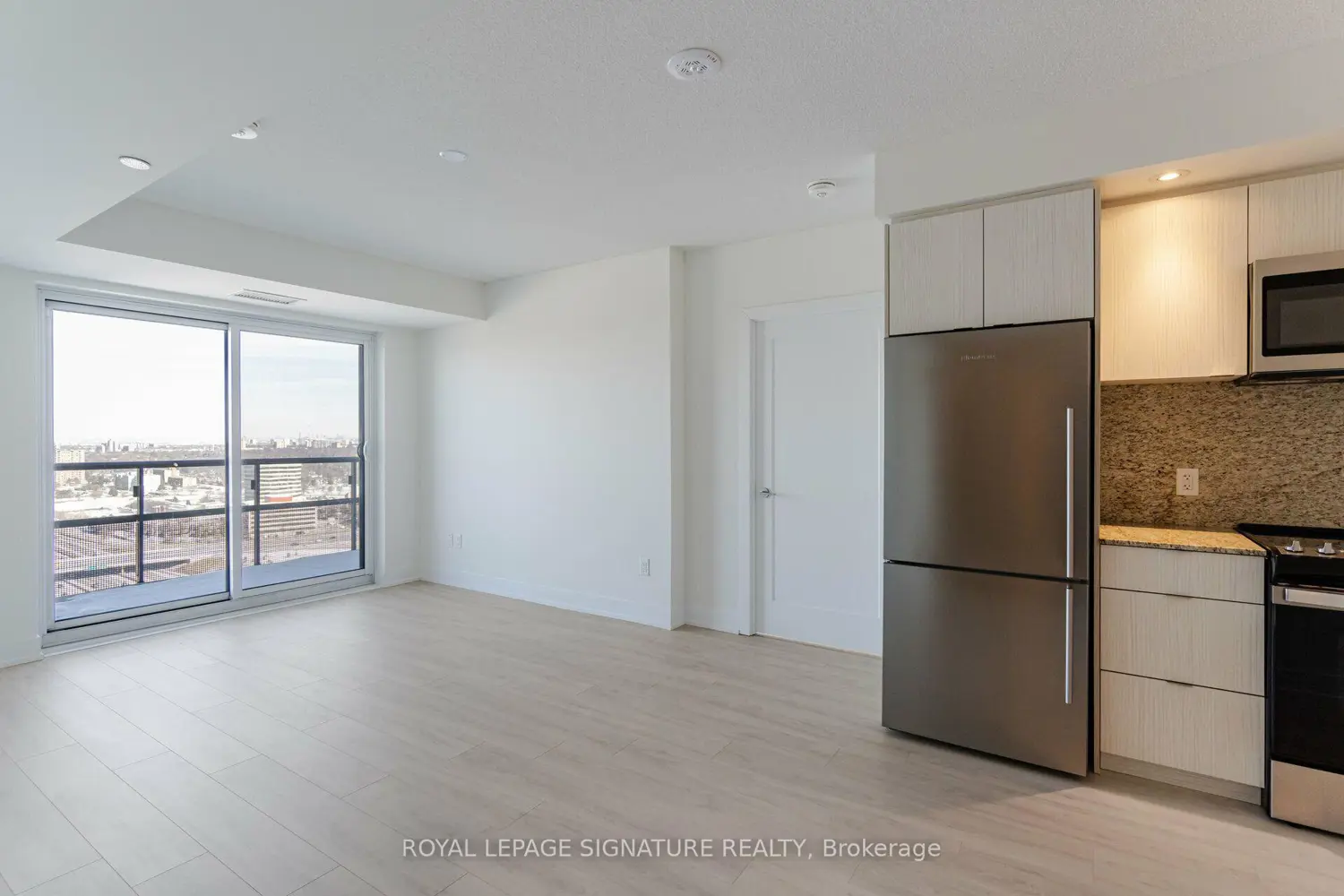 Additional image 7 of 10 Eva Road 2705