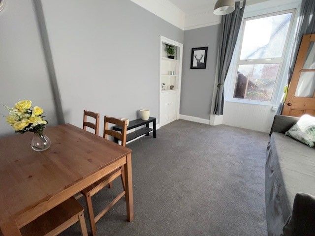 Additional image 3 of 2 bed flat to rentBruce Street, Stirling FK8