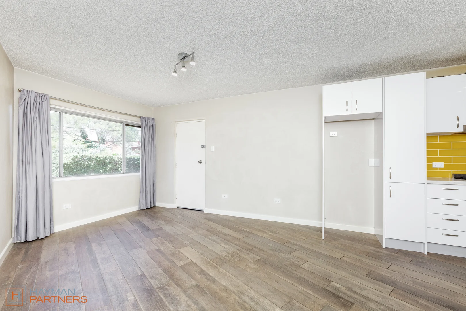 Additional image 2 of 4/5 Carroll Street, Hughes ACT 2605