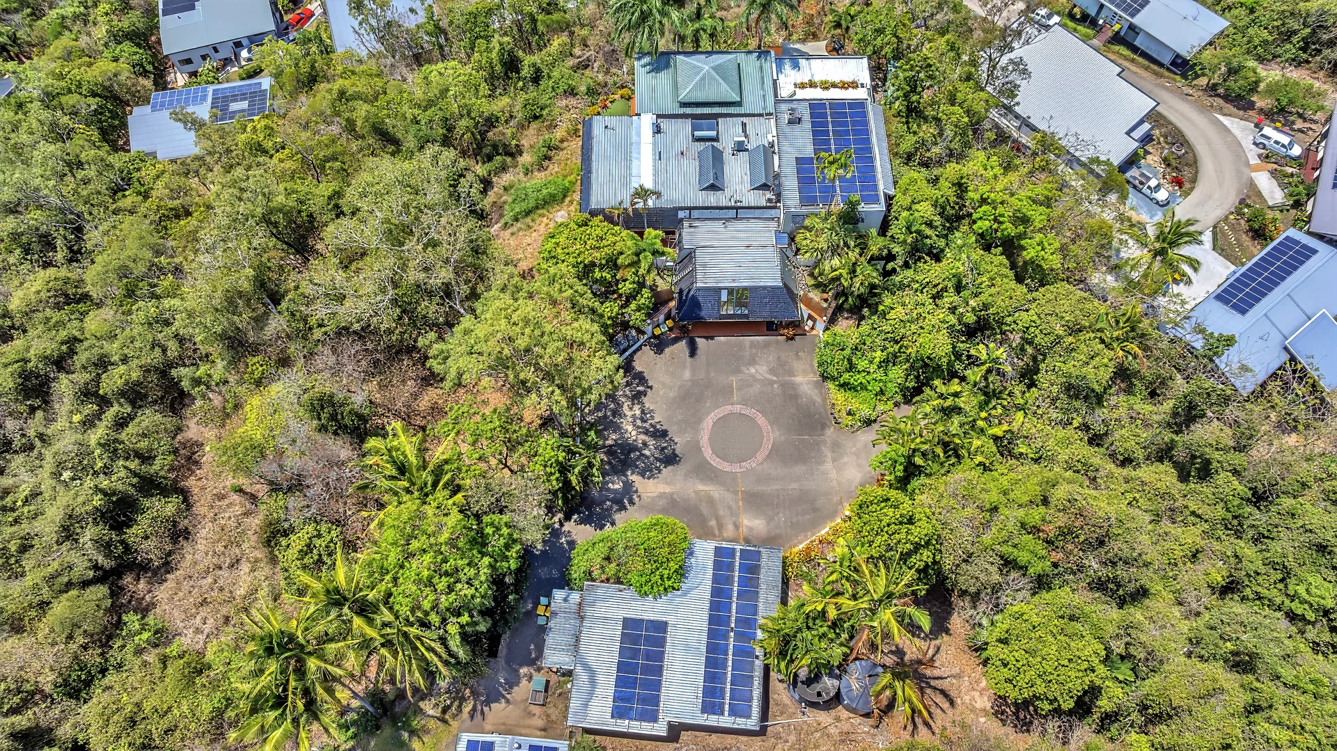 Additional image 31 of 88 Yachtsman Parade, Cannonvale QLD 4802