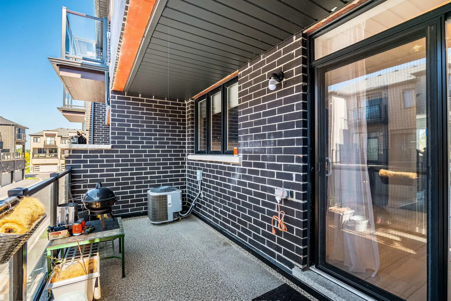 Additional image 17 of 28 Dockside Way