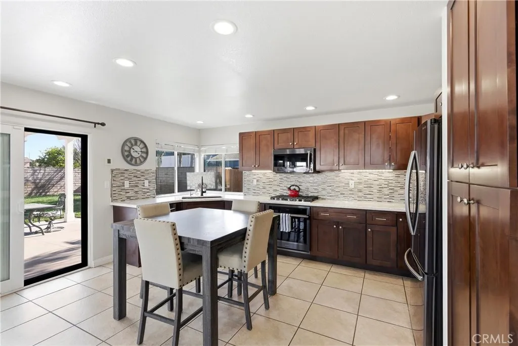 Additional image 44 of 2145 Cloverleaf Circle, Corona, CA 92878