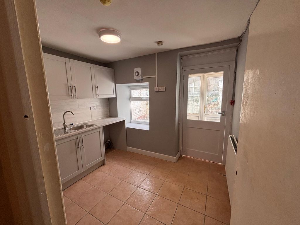 Additional image 7 of 2 bed flat to rentSt Georges Rd, Abergele LL22