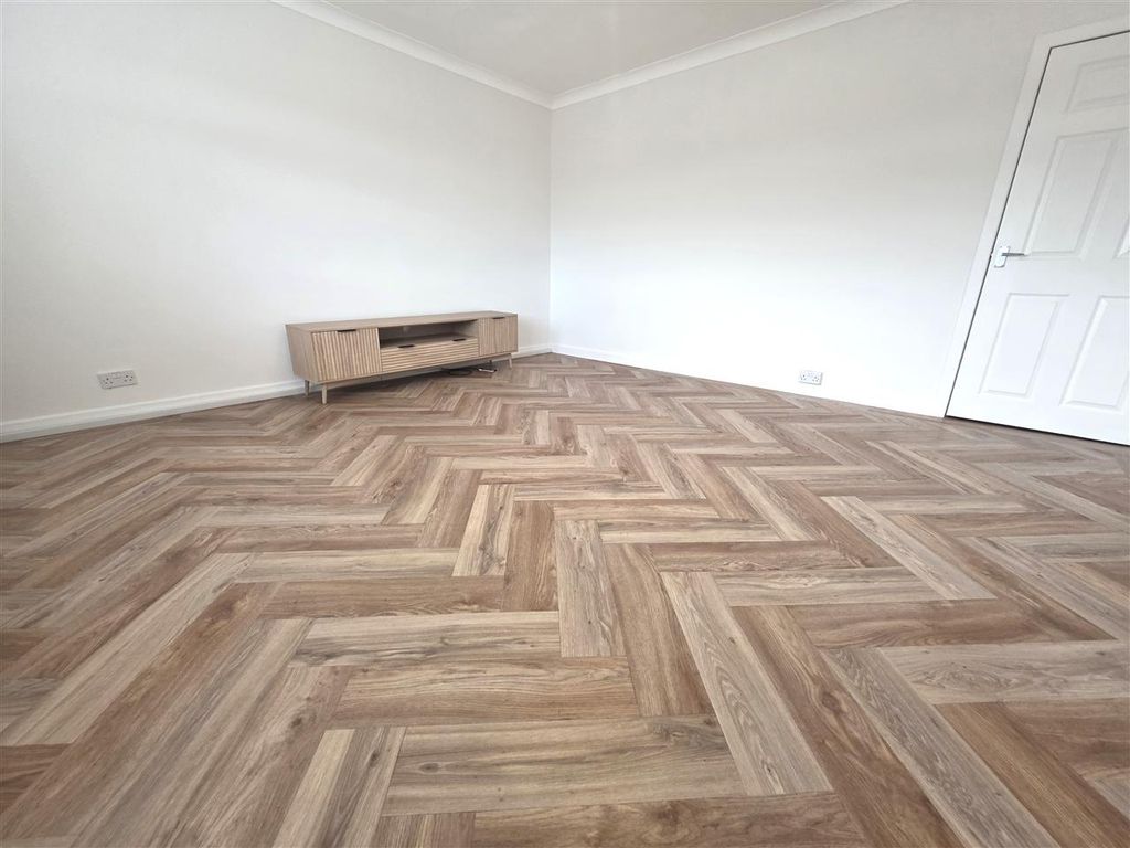 Additional image 4 of 3 bed flat to rentRoseberry Place, Burnbank, Hamilton ML3