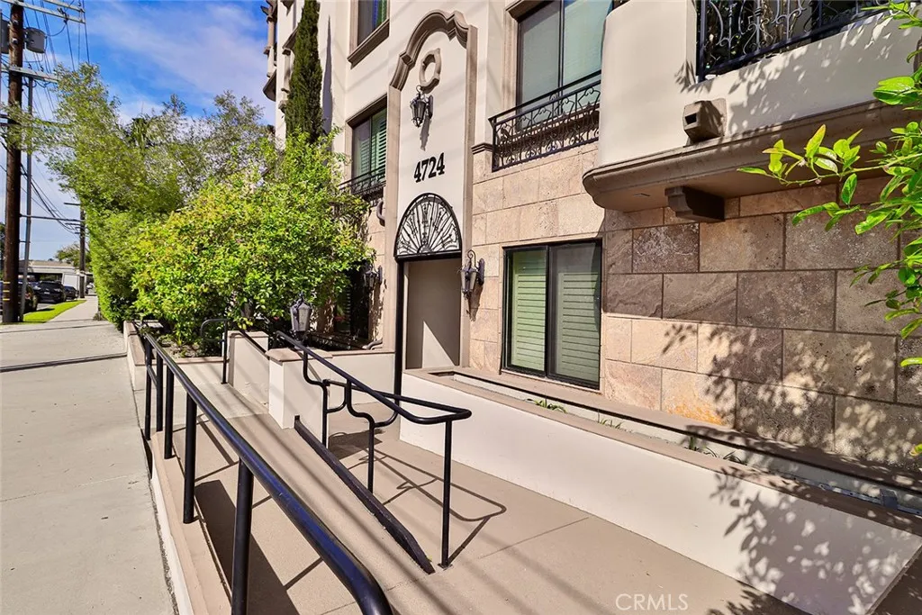 Additional image 52 of 4724 Kester Avenue Unit 404, Sherman Oaks, CA 91403