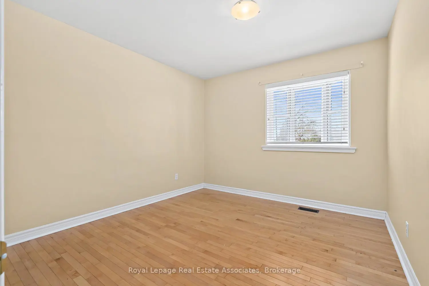 Additional image 10 of 7 Rexway Drive