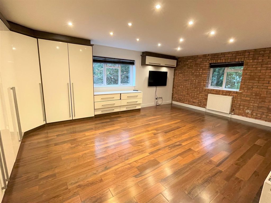 Additional image 14 of 7 bed detached house to rentWeston House, Weston Road, Wilmslow SK9