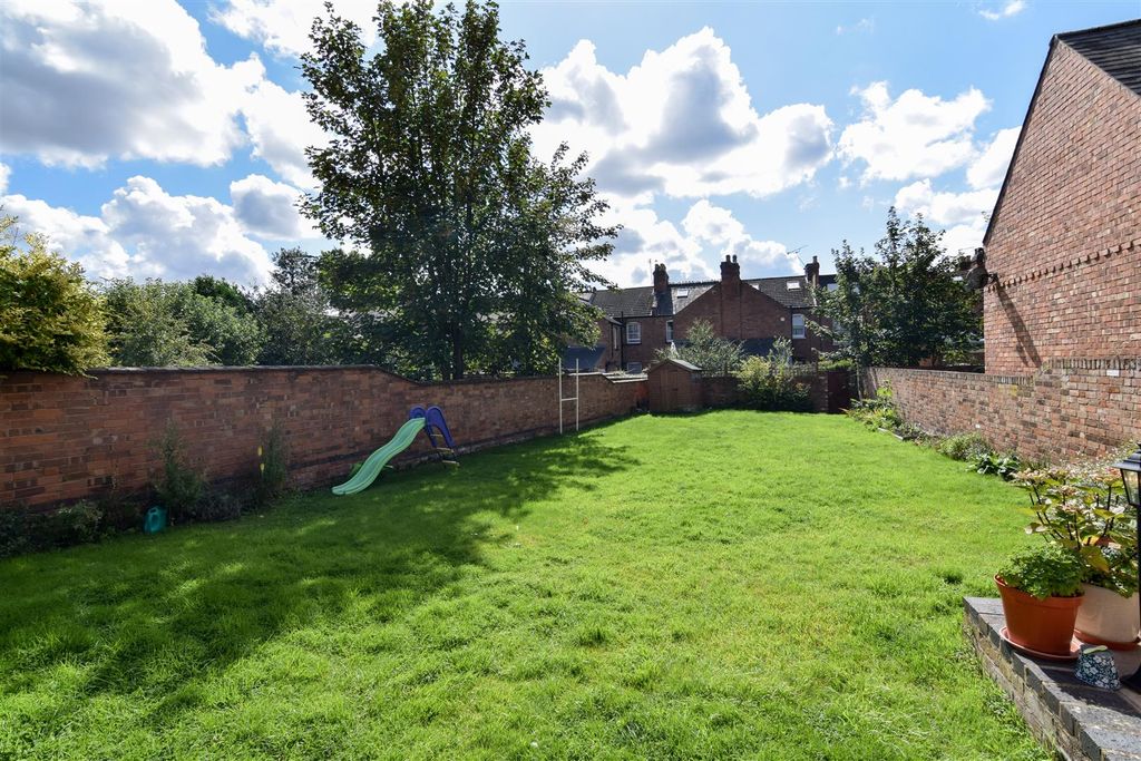 Additional image 16 of 6 bed semi-detached house to rentWarwick Place, Leamington Spa CV32