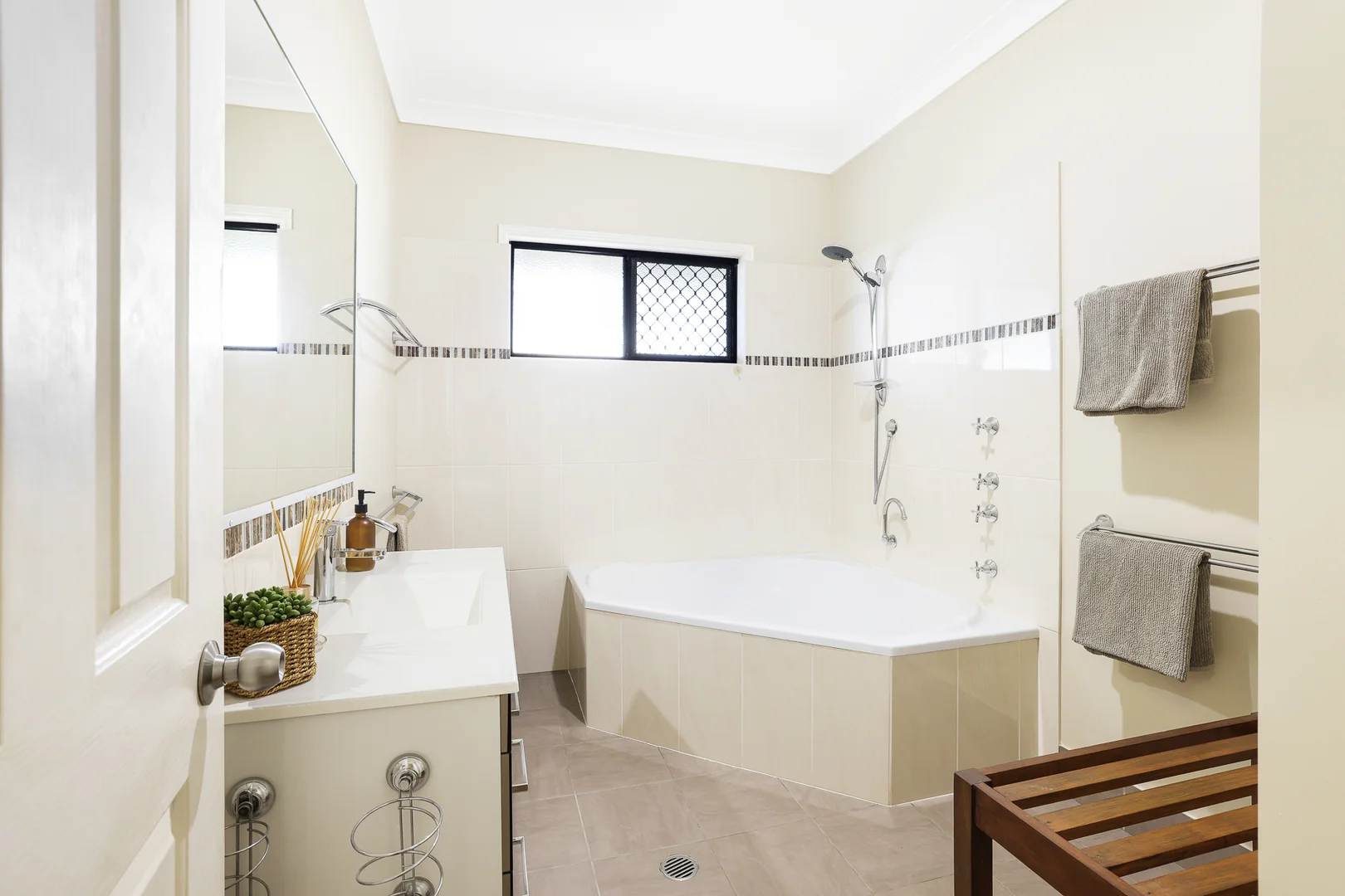 Additional image 20 of 1483A Gin Gin Road, Sharon QLD 4670