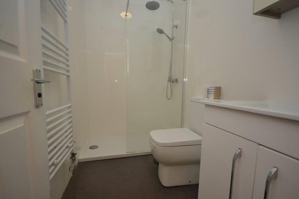Additional image 3 of 6 bed semi-detached house to rentGloucester Road, Bristol BS7