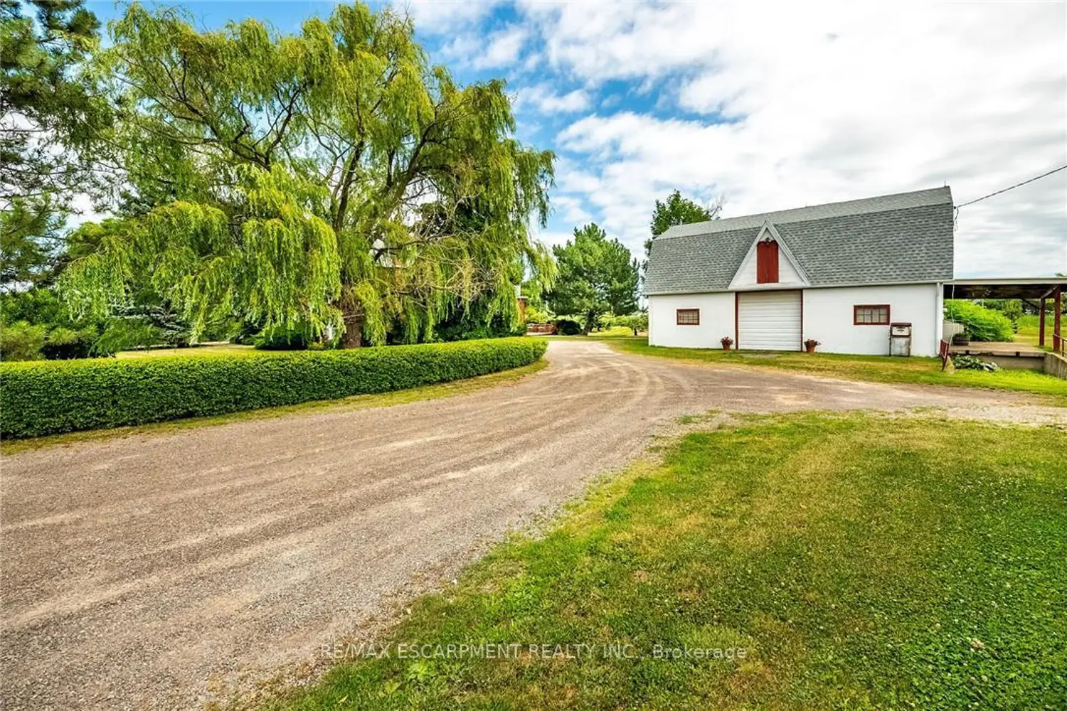 Additional image 16 of 5581 King Street