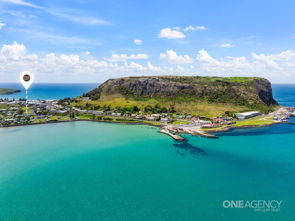 2 Marine Esplanade, Stanley TAS 7331