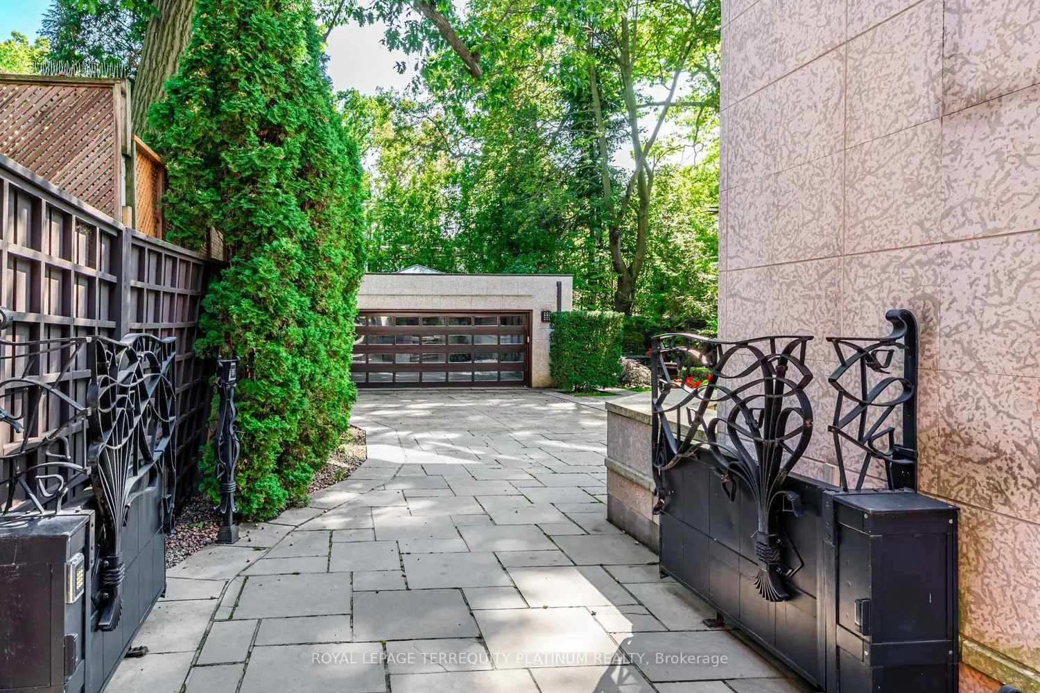 Additional image 16 of 177 Roxborough Drive