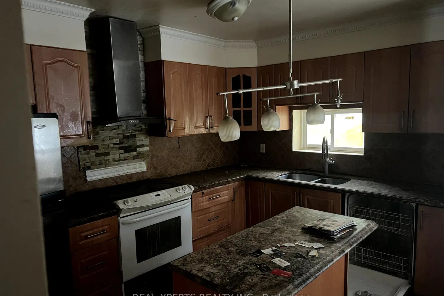 Additional image 5 of 159 Eastwood Avenue