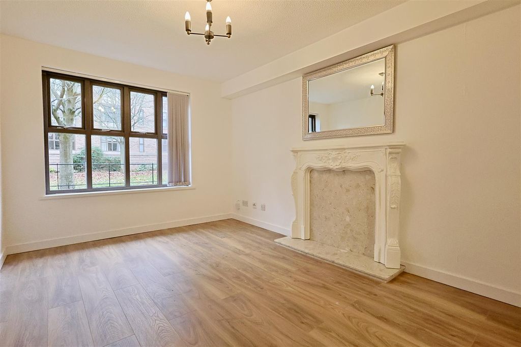 2 bed flat to rentThe Open, City Centre, Newcastle Upon Tyne NE1