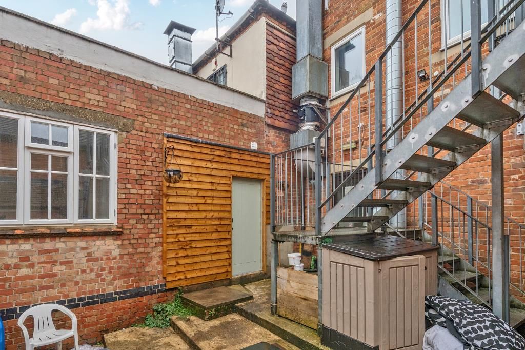 Additional image 14 of 2 bed flat to rentNewbury, Berkshire RG14