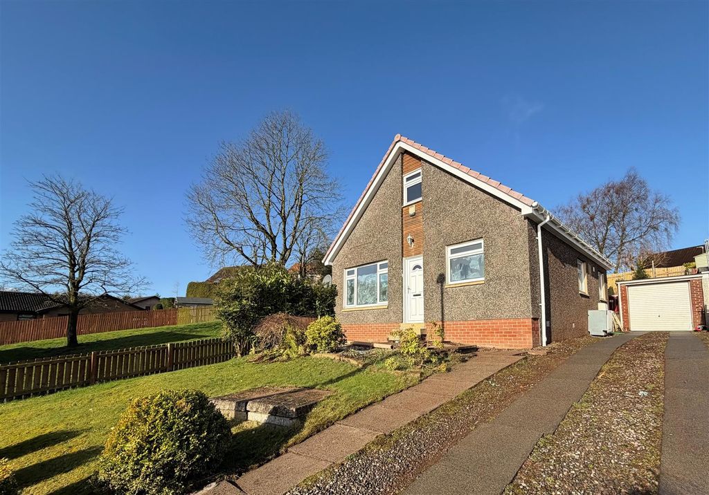 3 bed detached house to rentGarvald Road, Denny, Falkirk FK6