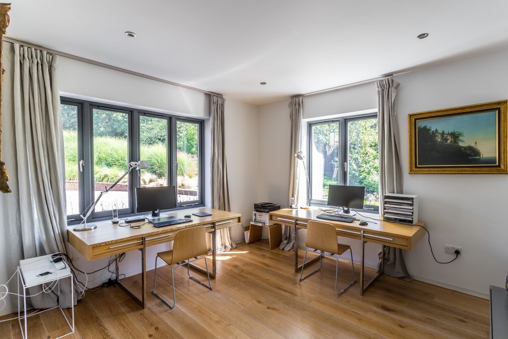 Additional image 14 of 5 bed detached house to rentPlumtree Cross Lane, Barns Green, Horsham RH13