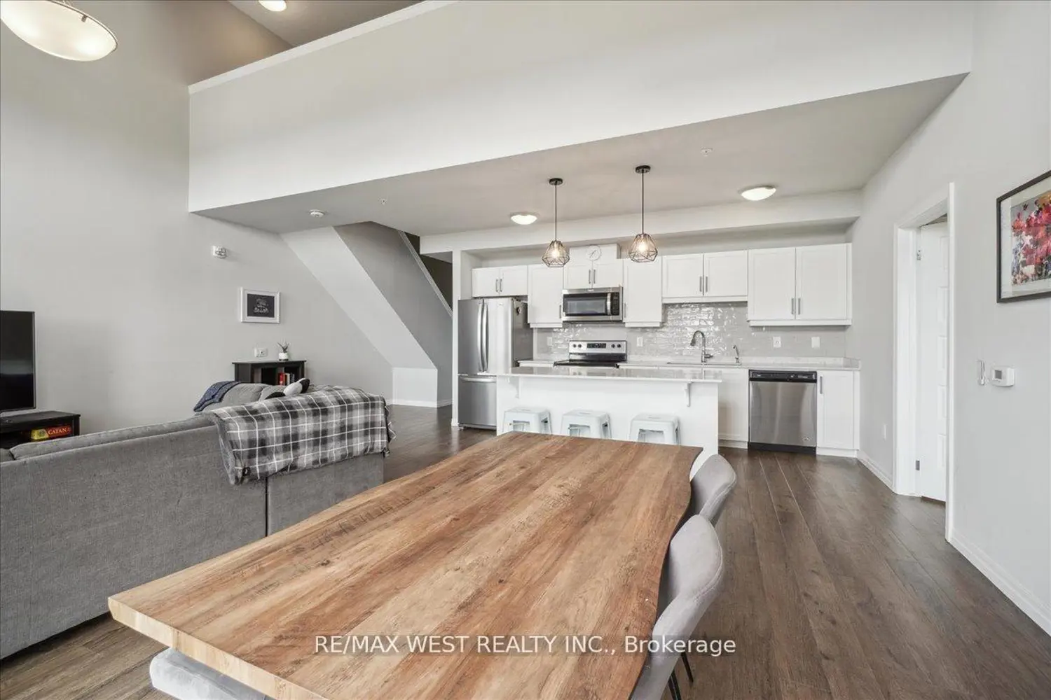 Additional image 5 of 35 Kingsbury Square 413