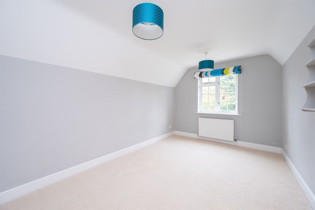 Additional image 15 of 6 bed detached house to rentForest Grange, Horsham, West Sussex RH13