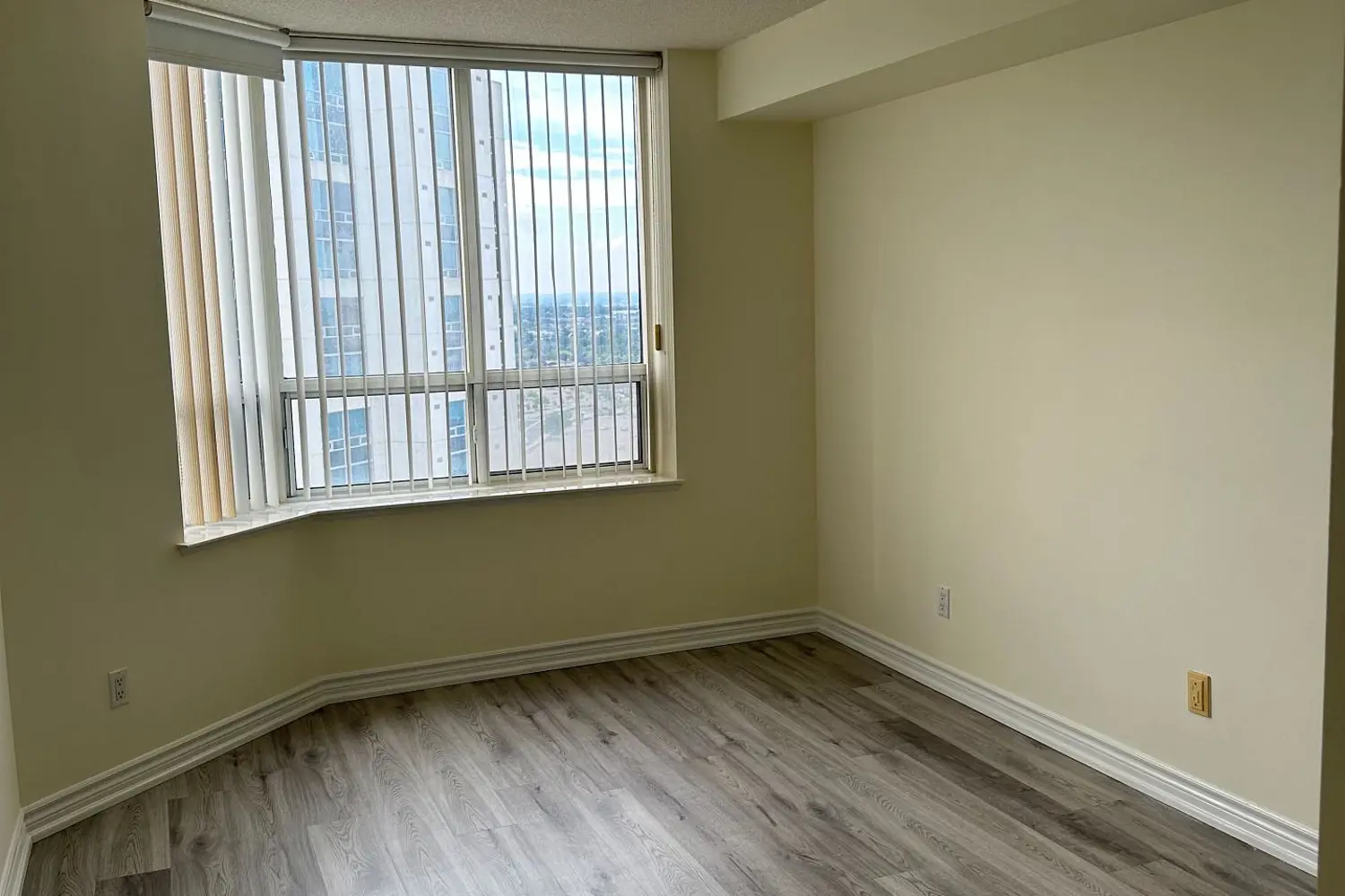 Additional image 6 of 115 Omni Drive 2605