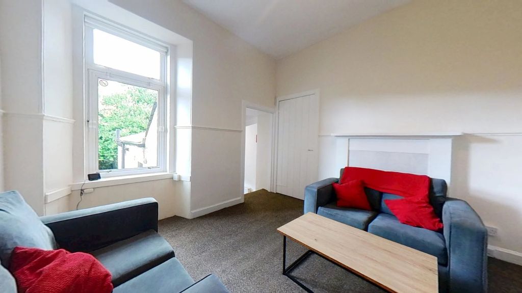 Additional image 2 of 4 bed flat to rentWallace Street, Stirling FK8