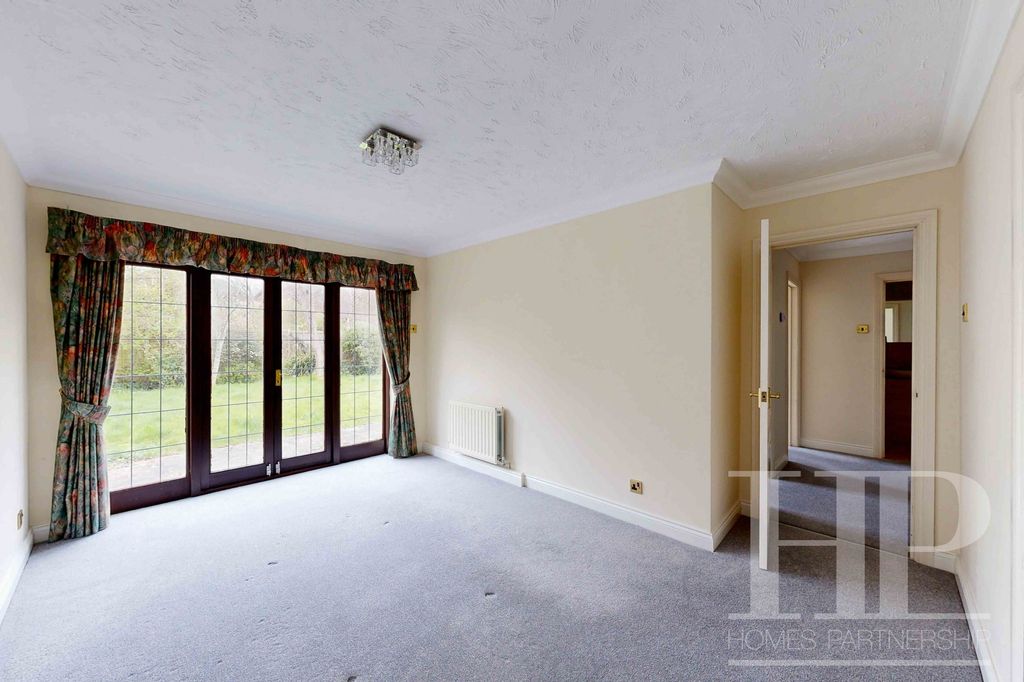 Additional image 14 of 4 bed detached house to rentHatchlands, Horsham RH12