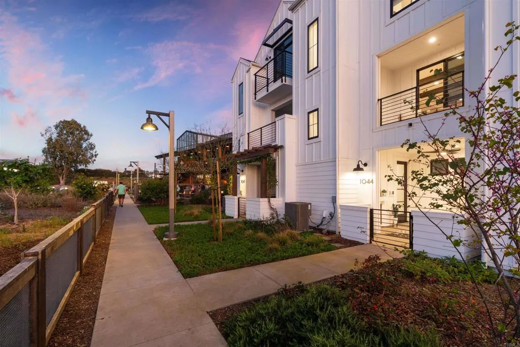 Additional image 81 of 1044 Palmaria Court, Encinitas, CA 92024