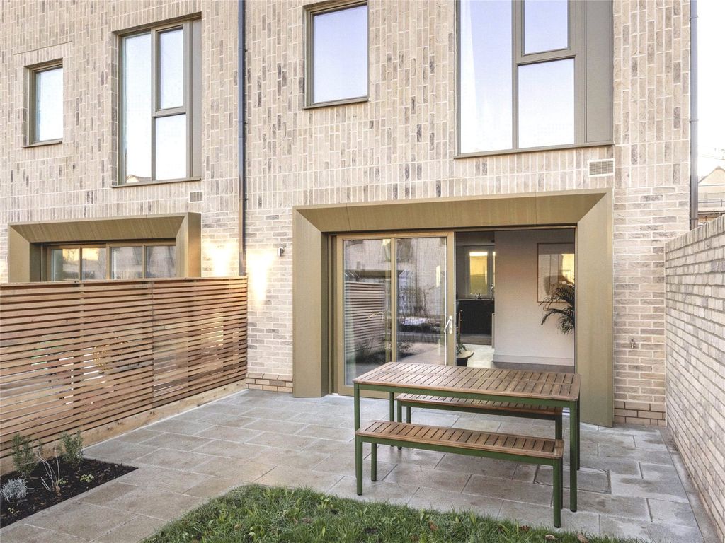 Additional image 13 of 3 bed terraced house to rentAyrton Avenue, Eddington, Cambridge CB3
