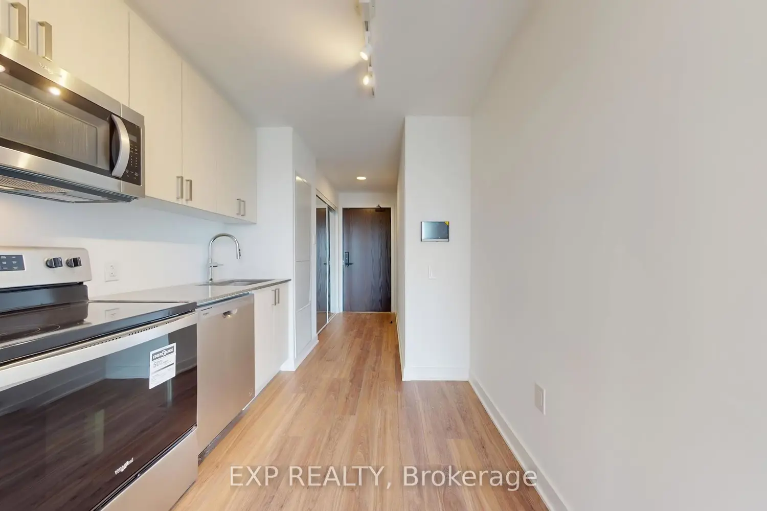 Additional image 11 of 2782 Barton Street 919