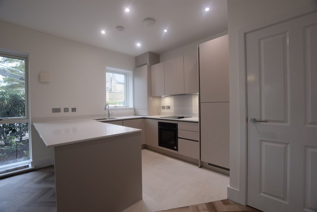 Additional image 3 of 1 bed flat to rentHeadmaster Way, Macclesfield SK10