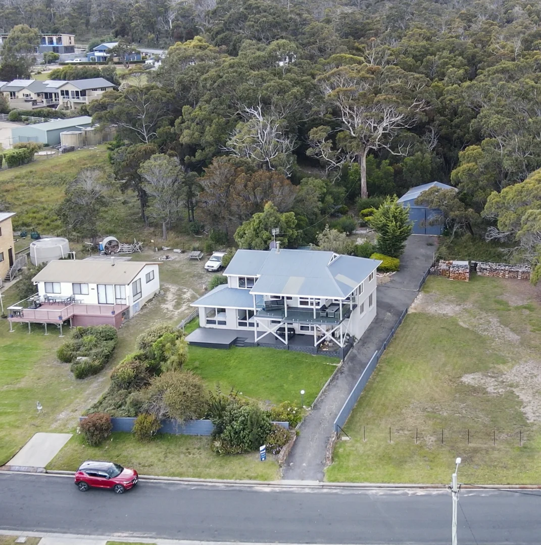 Additional image 51 of 7 Coffey Drive, Binalong Bay TAS 7216