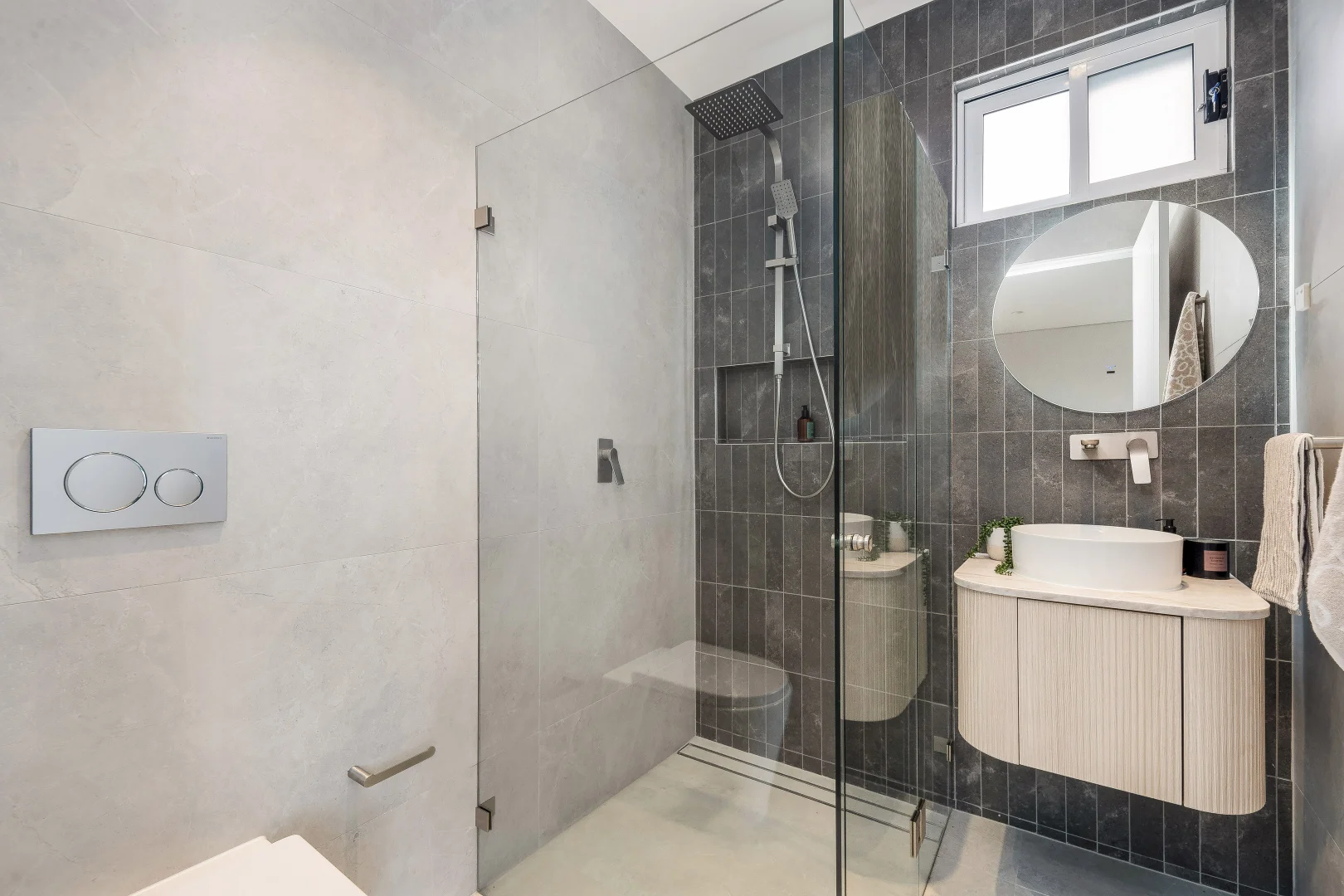 Additional image 12 of 6 Glenisia Avenue, Georges Hall NSW 2198