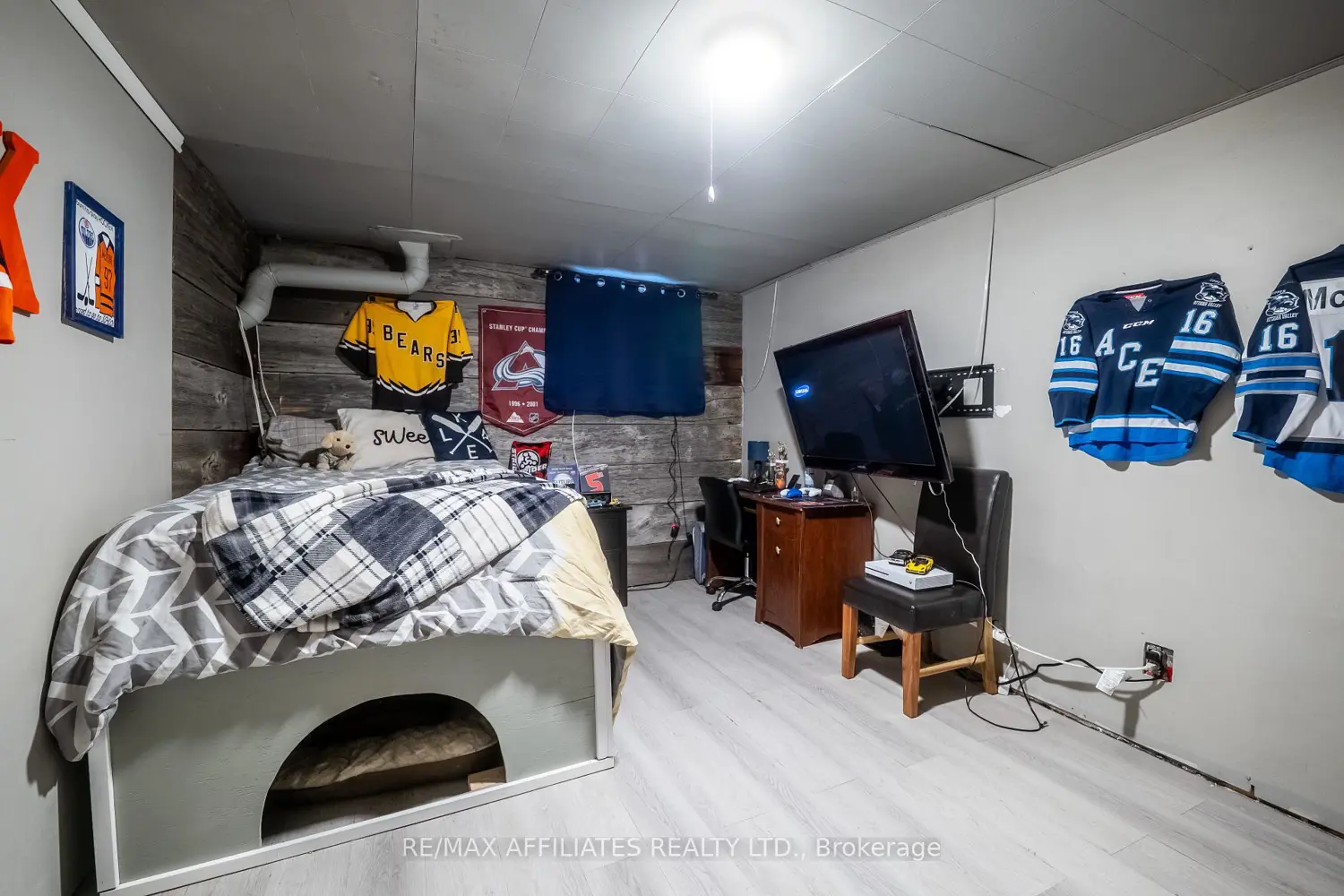 Additional image 19 of 885 Townline Road