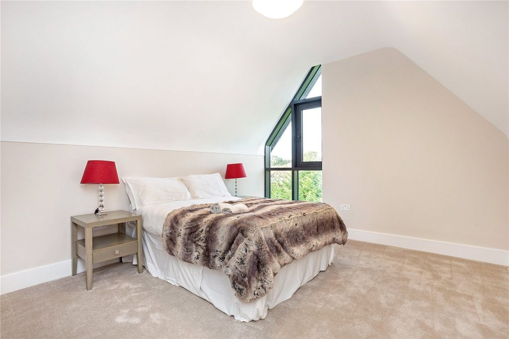 Additional image 14 of 4 bed detached house to rentRosegarth Place, Wilmslow, Cheshire SK9