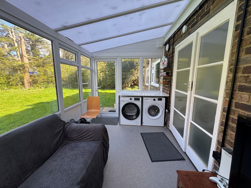 Additional image 8 of 5 bed property to rentUpton Road, Chichester PO19