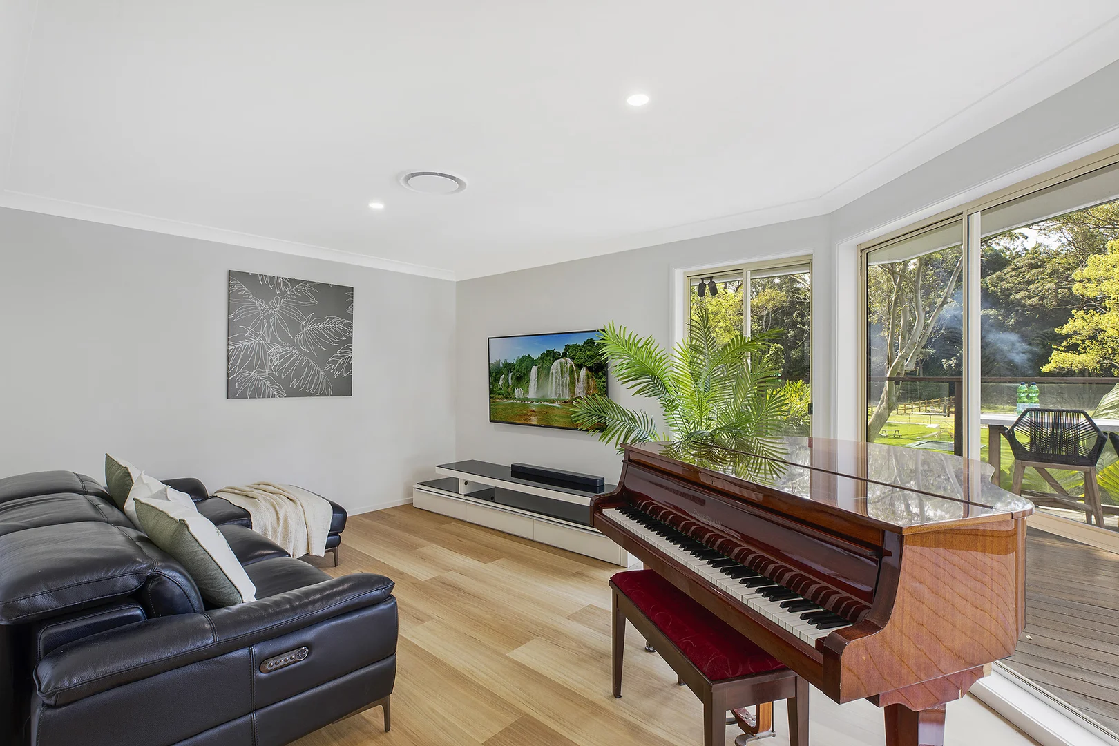 Additional image 9 of 1 Oak Road, Matcham NSW 2250