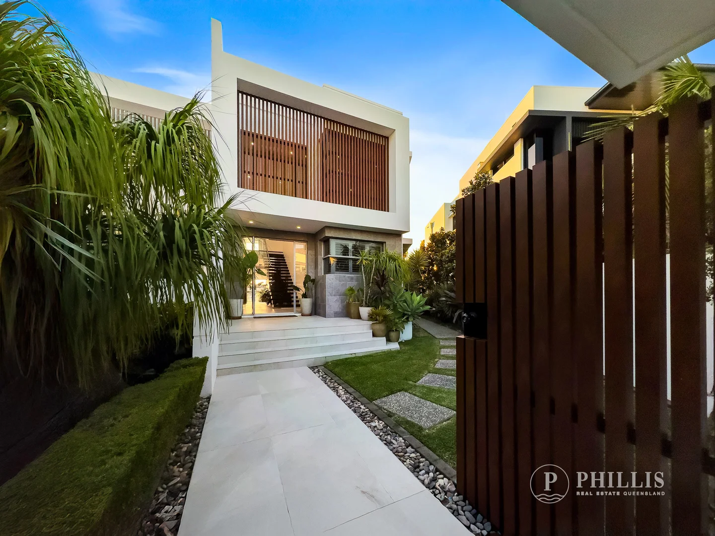 Additional image 42 of 86 Royal Albert Crescent, Sovereign Islands QLD 4216