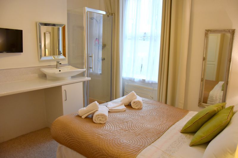 Additional image 12 of 5 bed property to rentBerry Road, Newquay TR7