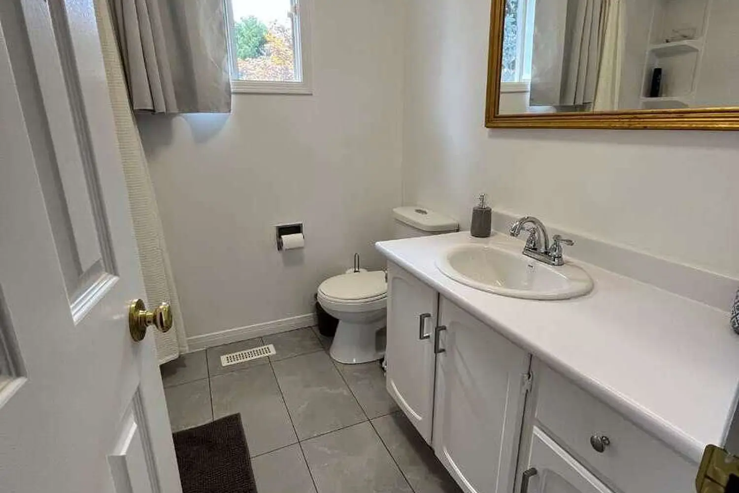 Additional image 9 of 102 Burwell Crescent