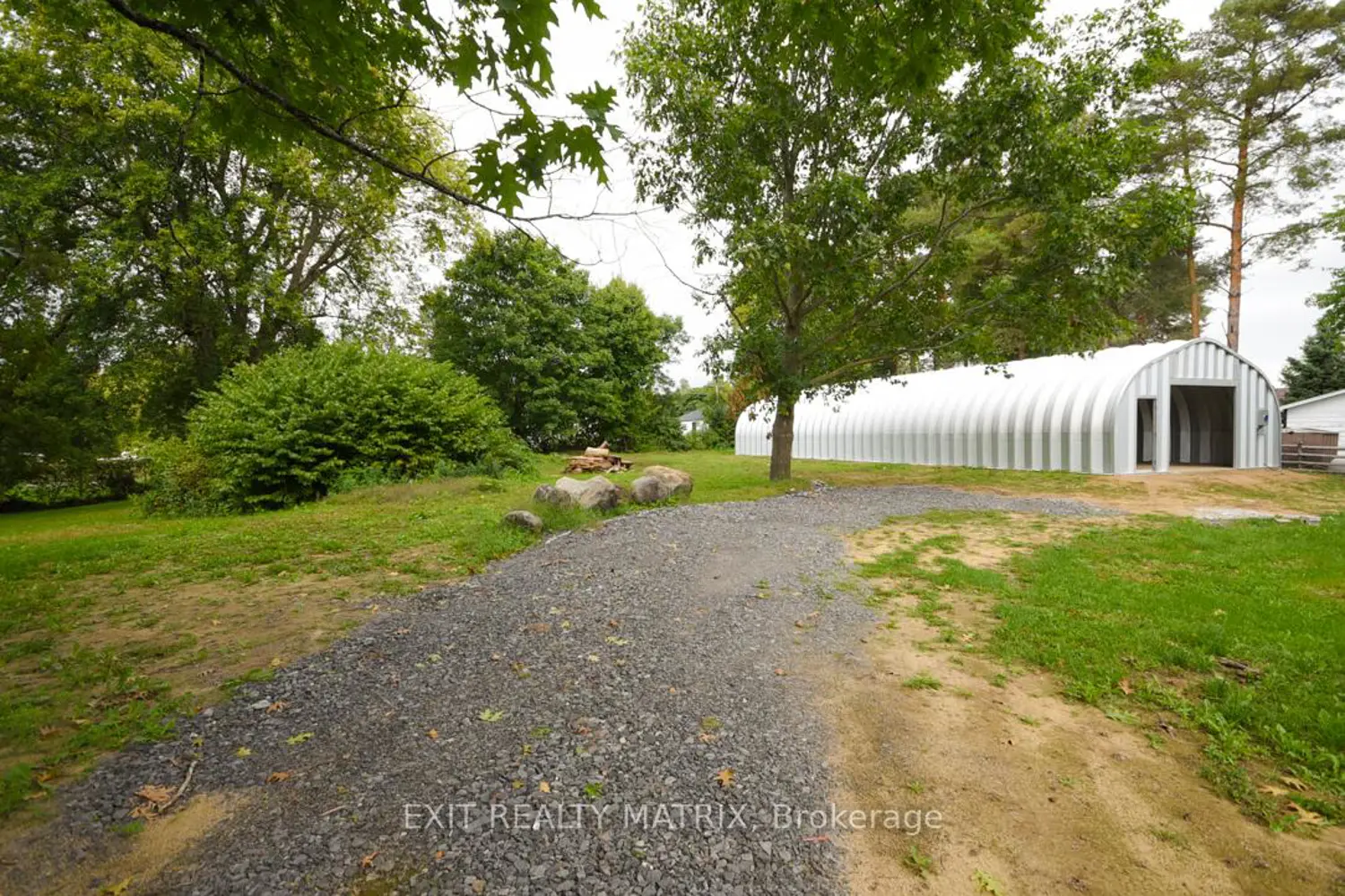 1429 Meadow Drive photo 4