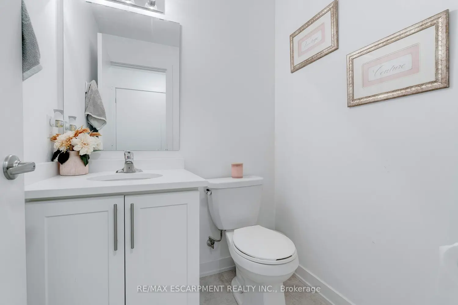 Additional image 3 of 590 North Service Road 46