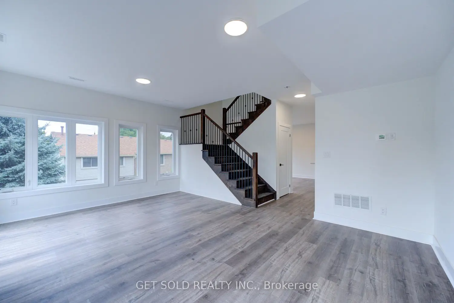 Additional image 10 of 6701 Thorold Stone Road 9