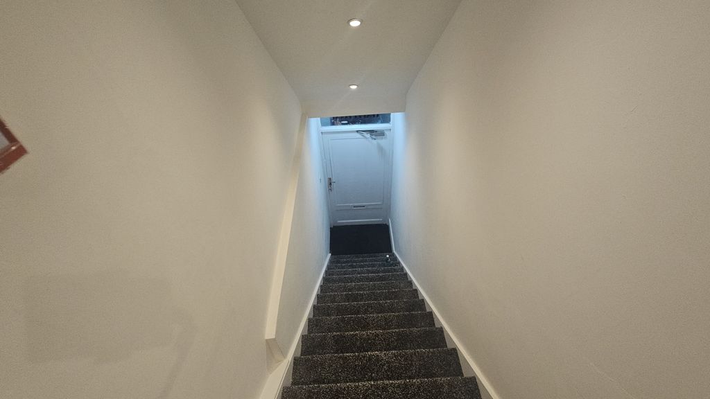 Additional image 10 of 2 bed flat to rentChapel Street, Luton LU1