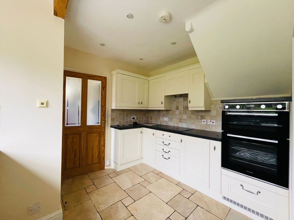 Additional image 2 of 3 bed semi-detached house to rentRothwell Road, Malvern WR14