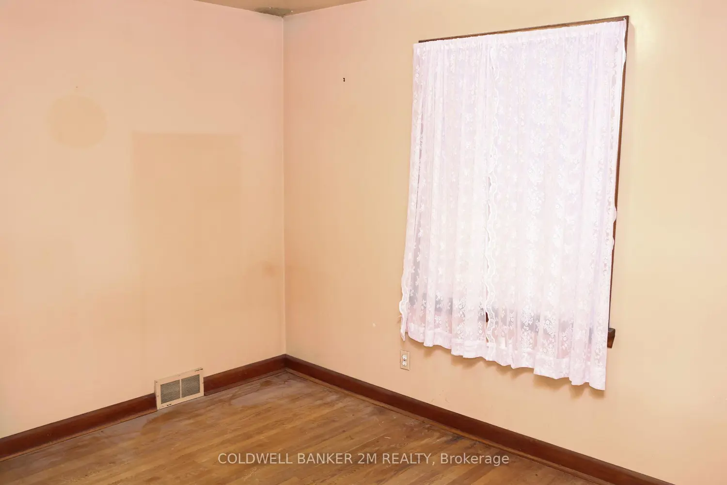 Additional image 8 of 90 Cromwell Avenue