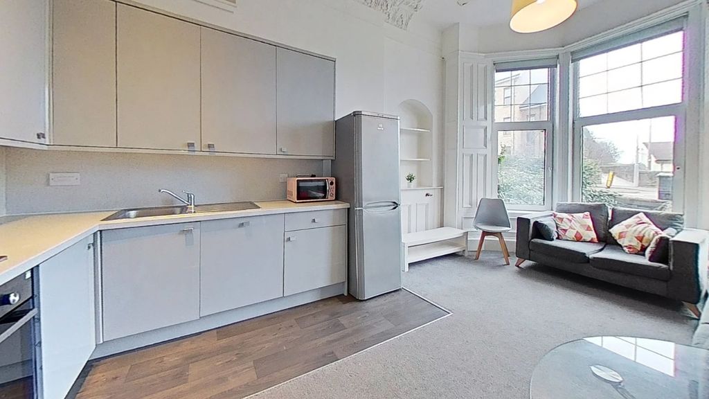 Additional image 3 of 3 bed flat to rentUnion Street, Stirling, Stirlingshire FK8